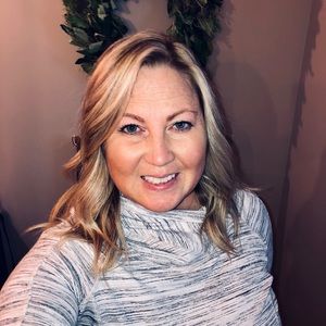 Meet your Posher, Carissa